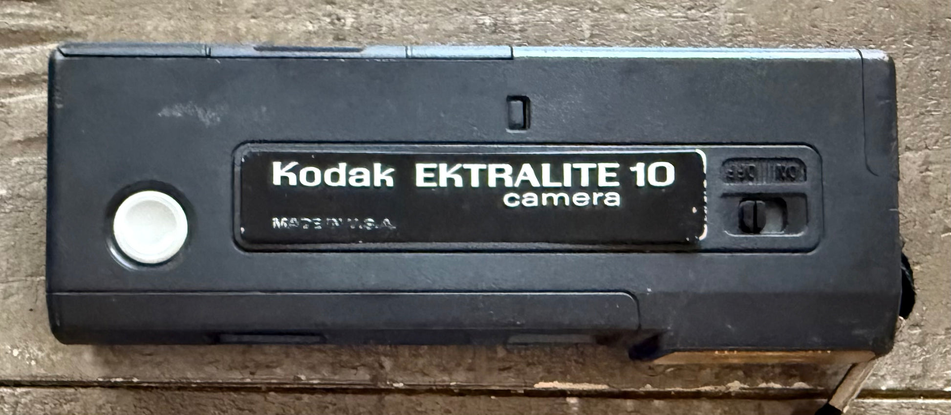 Kodak Ektralite 10 110 Film Camera – Vintage 1980s Pocket Camera (USA Made)