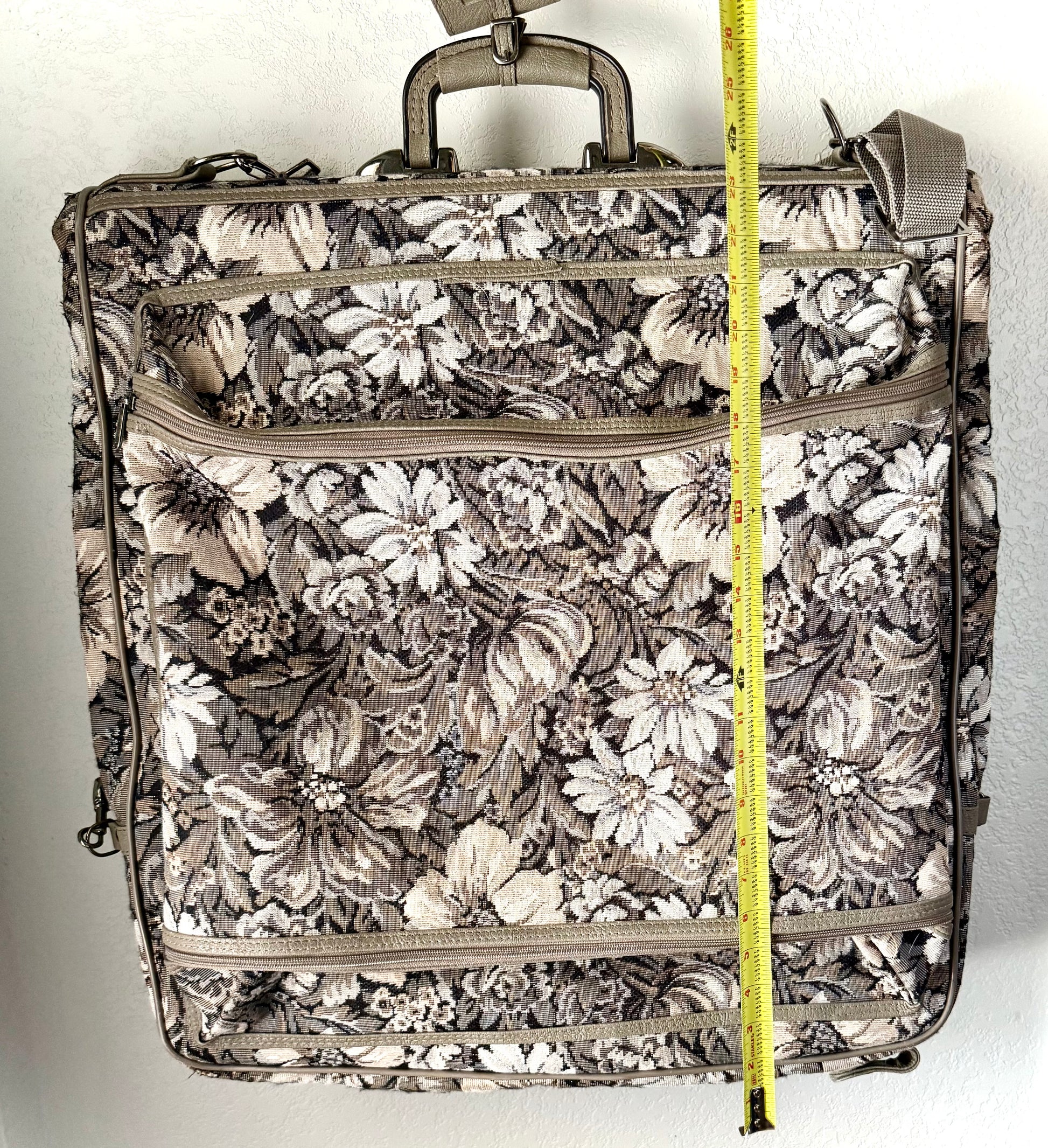 Vintage Amelia Earhart Luggage Garment Bag – Floral Tapestry Travel Case