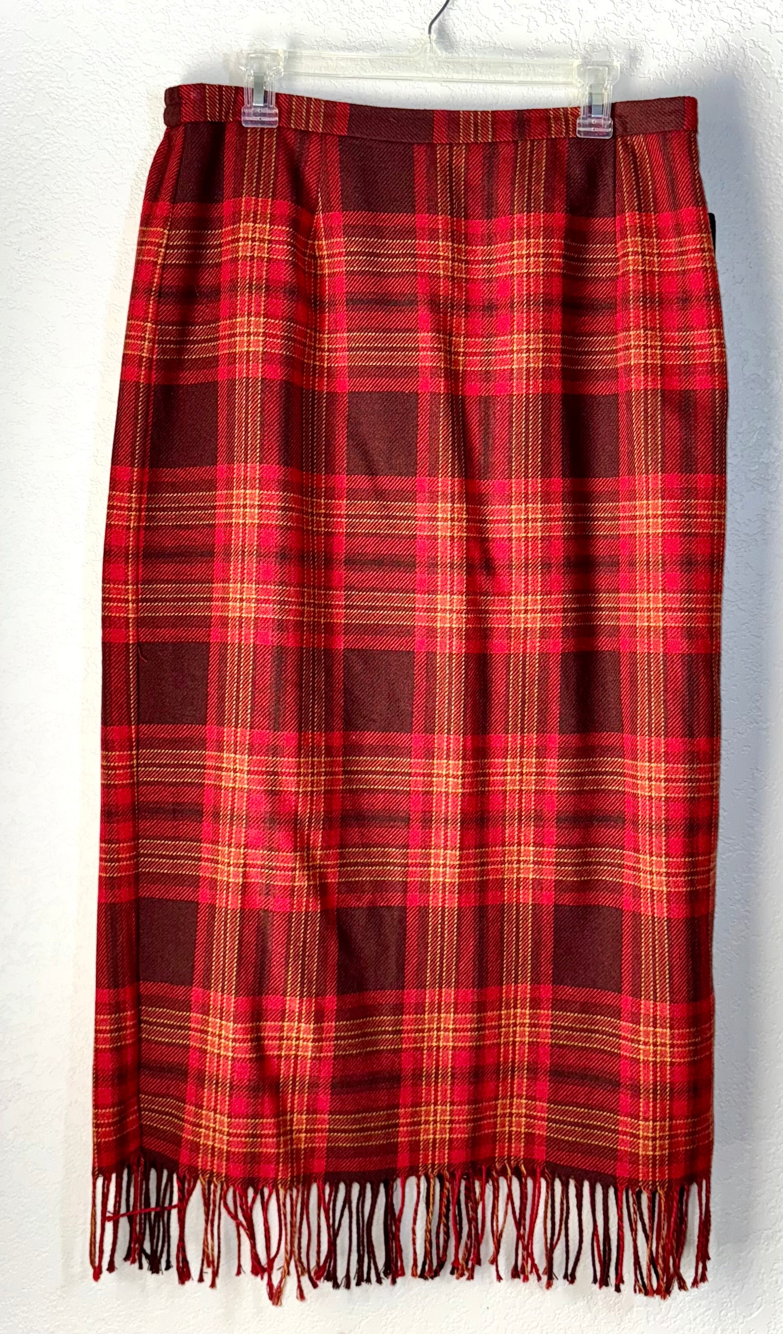 Red Tartan Fringe Skirt – Size 16 – Holiday Vintage Look