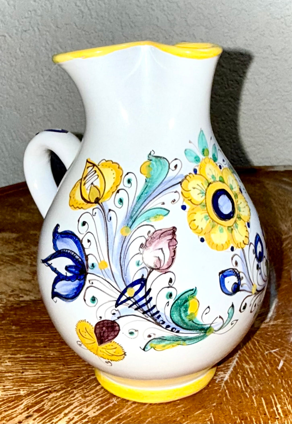 Hand-Painted Italian-Style Ceramic Vase Trio – Bright Florals