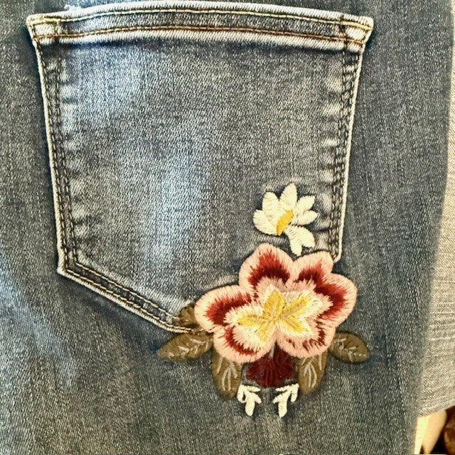 L&B Embroidered Midrise Bootcut Jeans – Size 10
