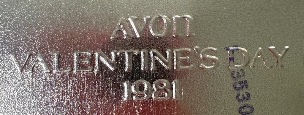 1981 Avon Valentine Tin | Romantic Vintage Collectible