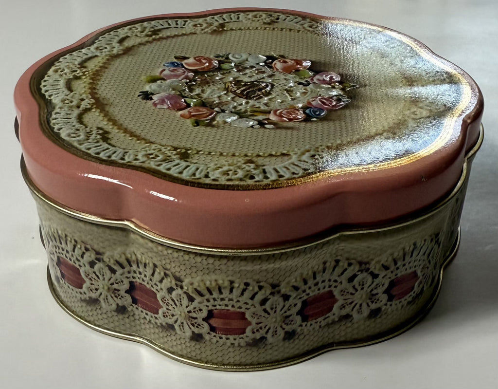 1981 Avon Valentine Tin | Romantic Vintage Collectible